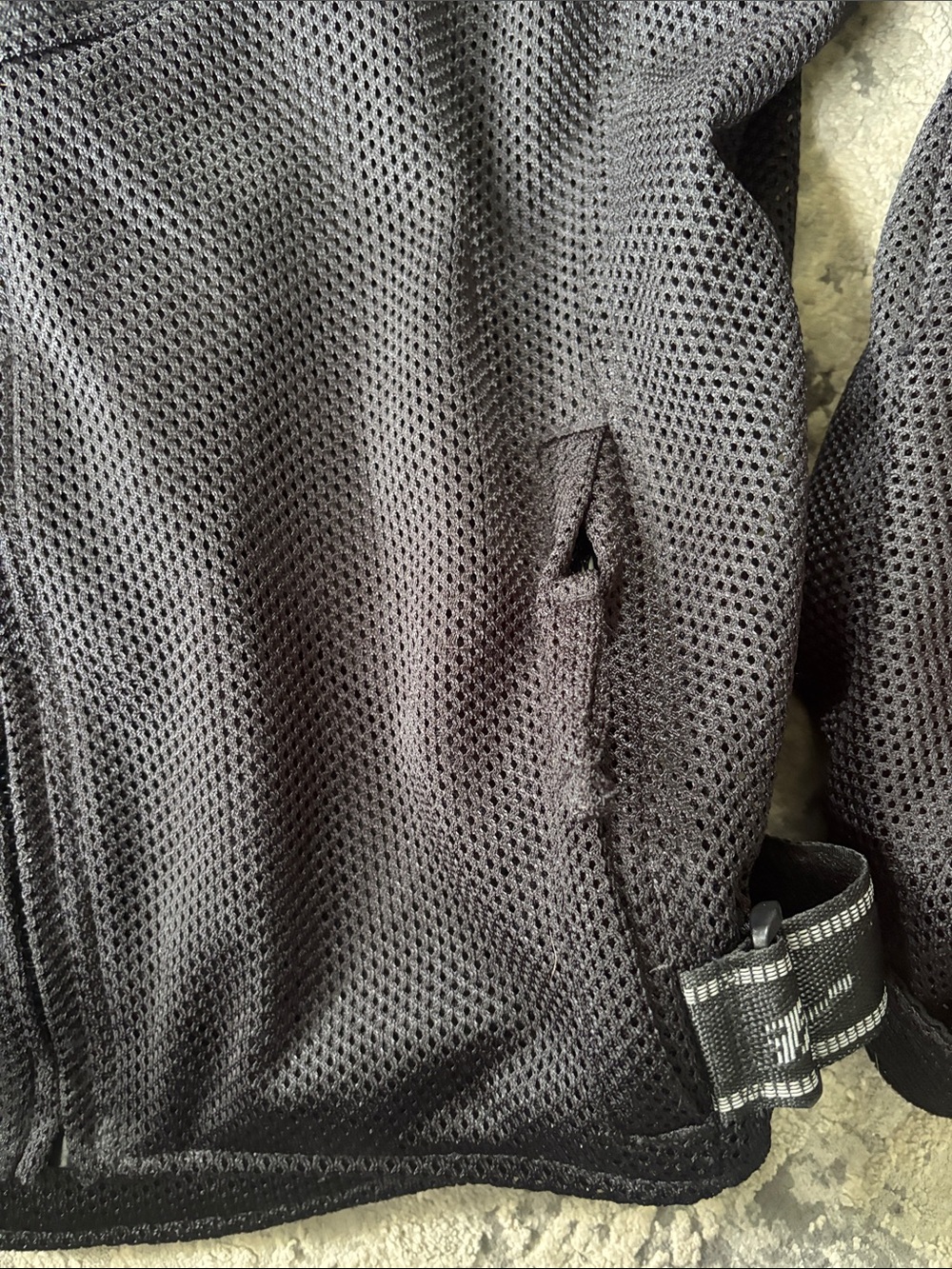 Men's Black and Red Performance Mesh Riding Jacket - Picture 6 of 11